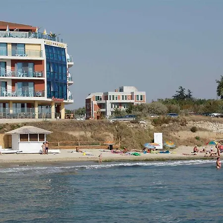 Bijou Хотел Равда